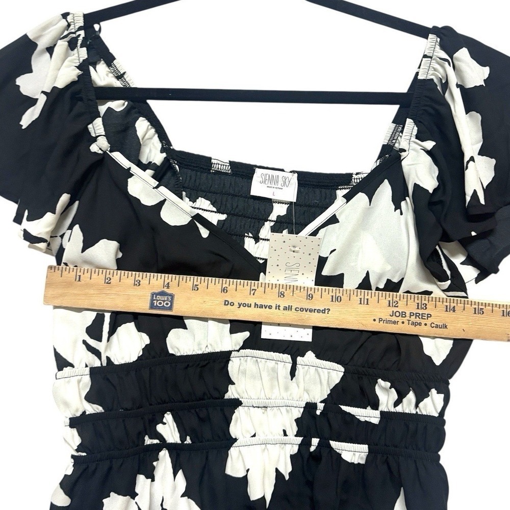 Sienna Sky Black Floral Blouse Smocked Flutter Sleeve Milkmaid Airy Womens L NWT - Picture 6 of 8